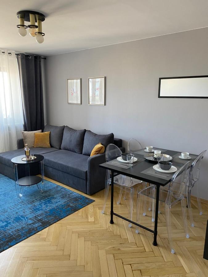 Apartament Emilian Apartment Варшава Екстериор снимка