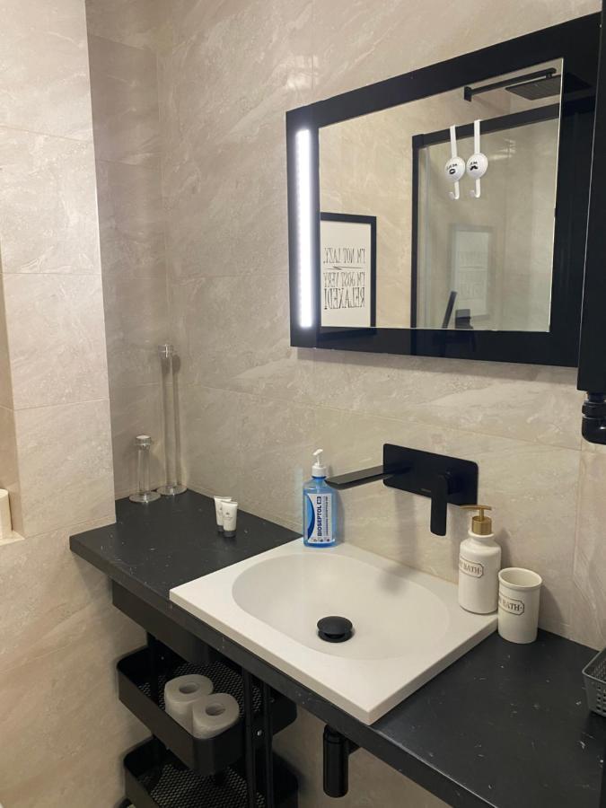 Apartament Emilian Apartment Варшава Екстериор снимка