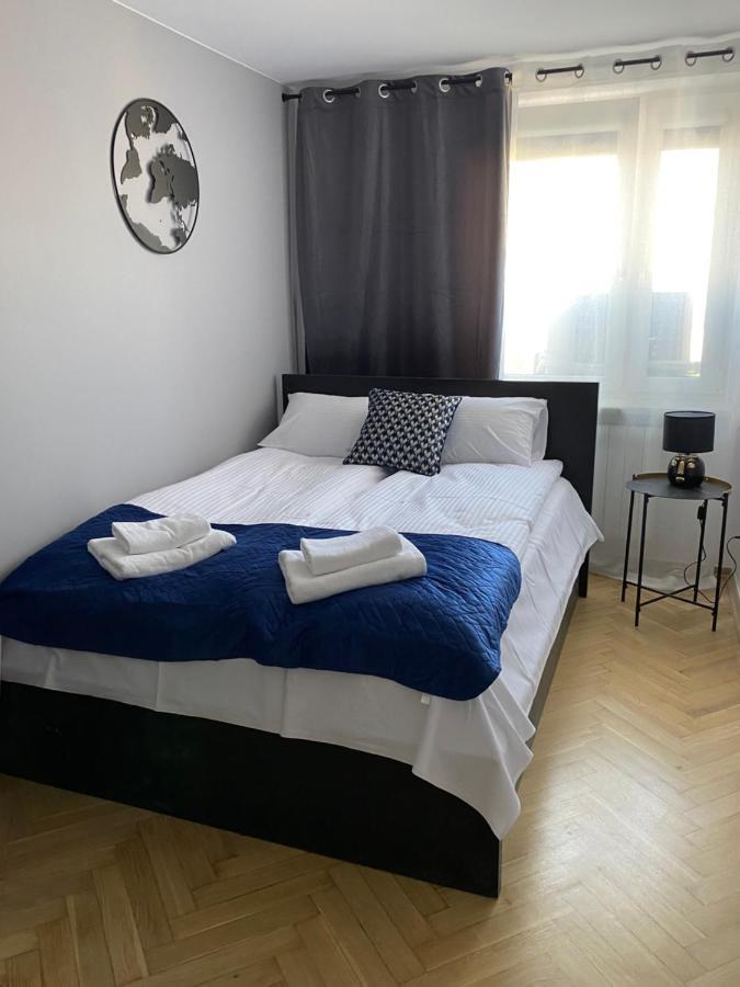 Apartament Emilian Apartment Варшава Екстериор снимка
